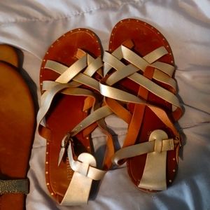Size 10 Womens flat rose gold sandal